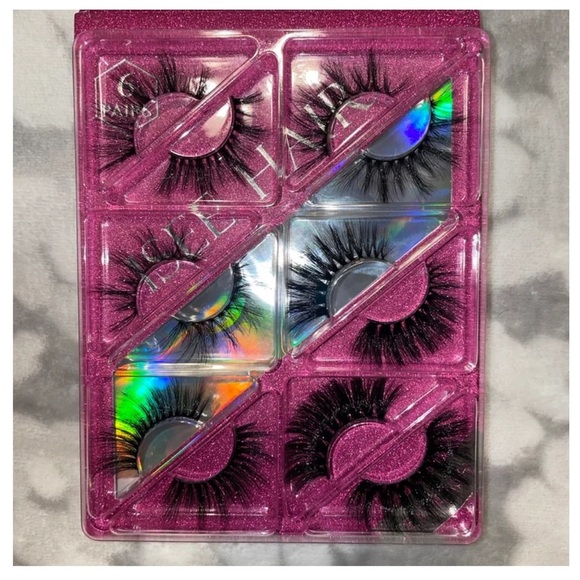 Eyelashes - Picture 2 of 2